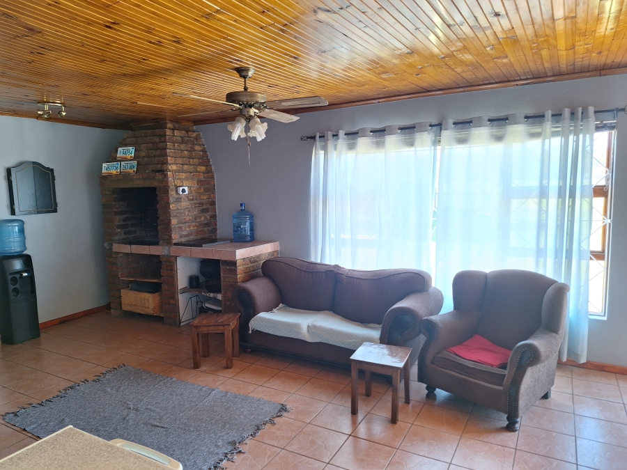 To Let 5 Bedroom Property for Rent in Retief Eastern Cape